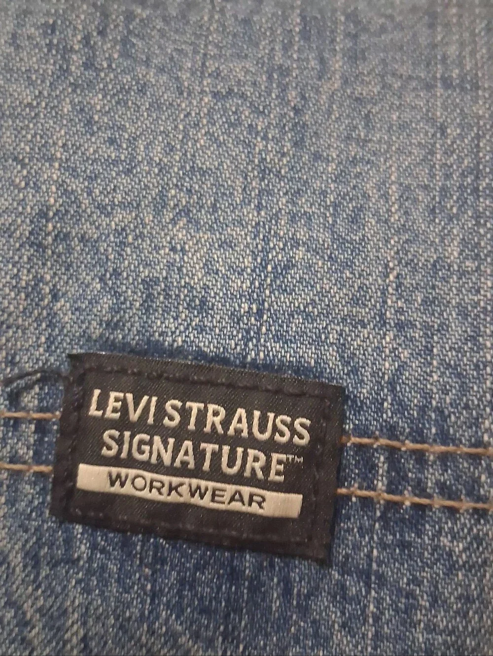 Levi's Relaxed Fit Light Blue Denim Jeans
